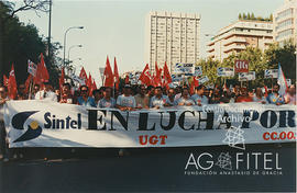 Manifestación y concentración de trabajadores de Sintel frente al Ministerio de Industria en Madrid
