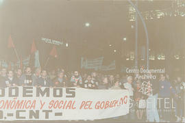 Manifestación por las calles de Valencia con motivo de la huelga general de 14 de diciembre de 1988