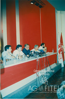 Rueda de prensa de Nicolás Redondo, secretario confederal de UGT junto a los secretario generales de UGT-Metal y FETIQUE