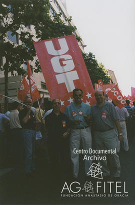 Concentración de trabajadores de Sintel ante la sede del Ministerio de Industria en Madrid