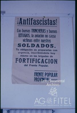 Carteles de una exposición de UGT