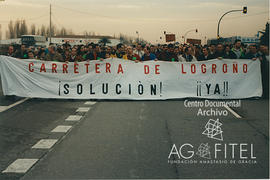 Manifestación exigiendo una solución para la carretera a Logroño