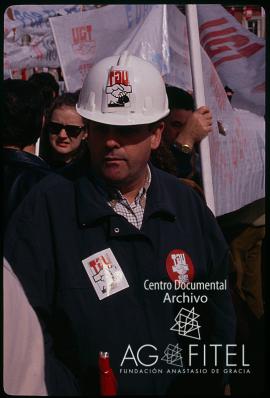 Militante de UGT en una manifestación