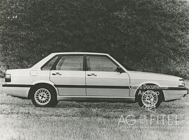 Automóvil modelo Audi 90